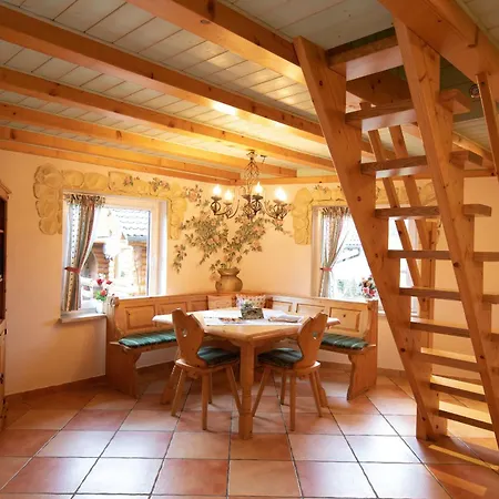 Maerchenhafte Ferienhaeuser Appartement *