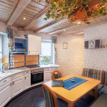 Maerchenhafte Ferienhaeuser Appartement
