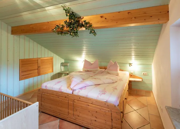 Maerchenhafte Ferienhaeuser Kaulsdorf